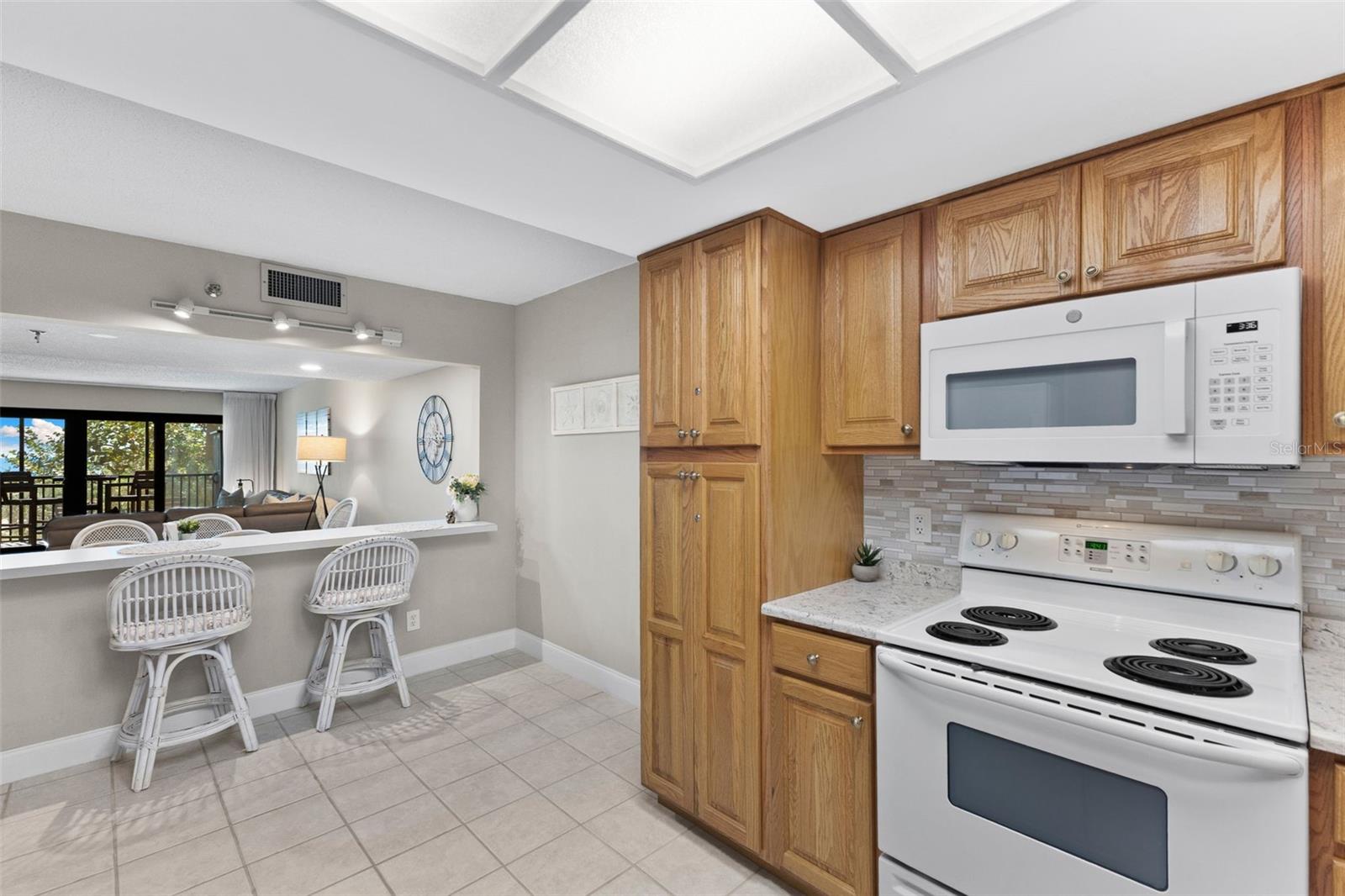 900 GULF BLVD #104, INDIAN ROCKS BEACH, FL — photo 11