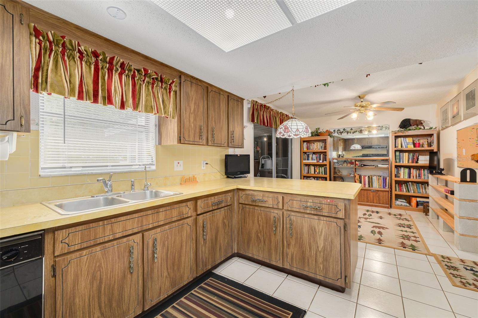 1401 CARA DR #1401, LARGO, FL — photo 11