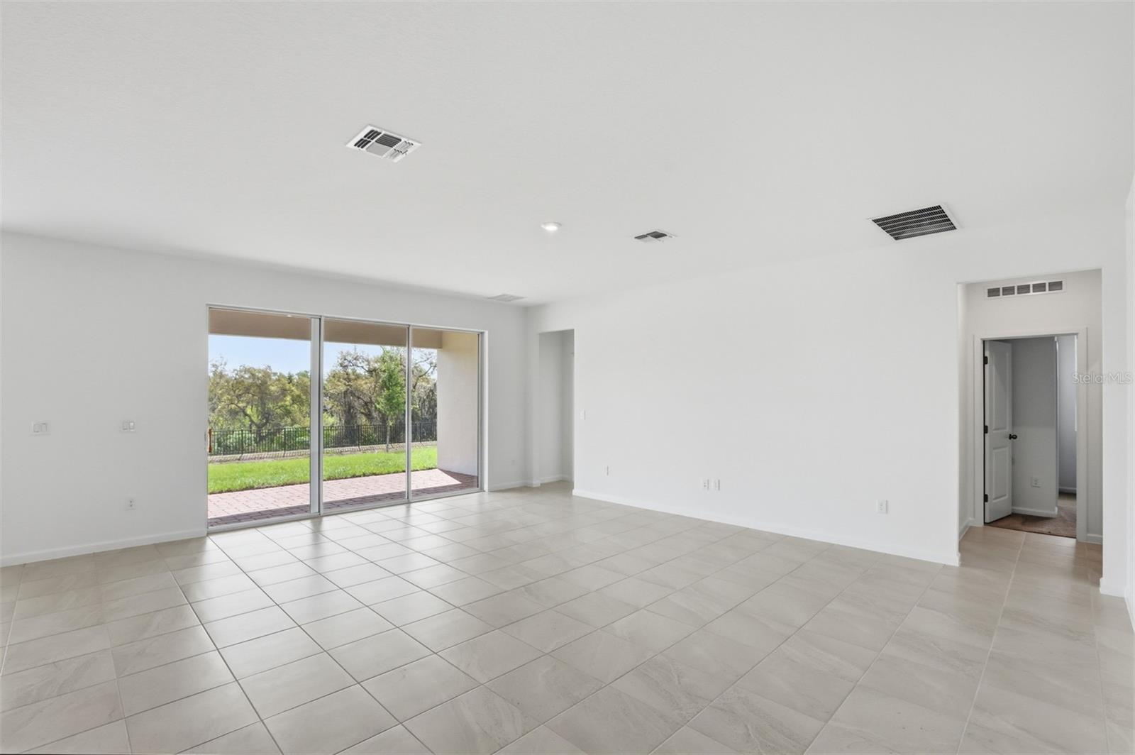2680 DAISY FIELD CT, CLERMONT, FL — photo 13