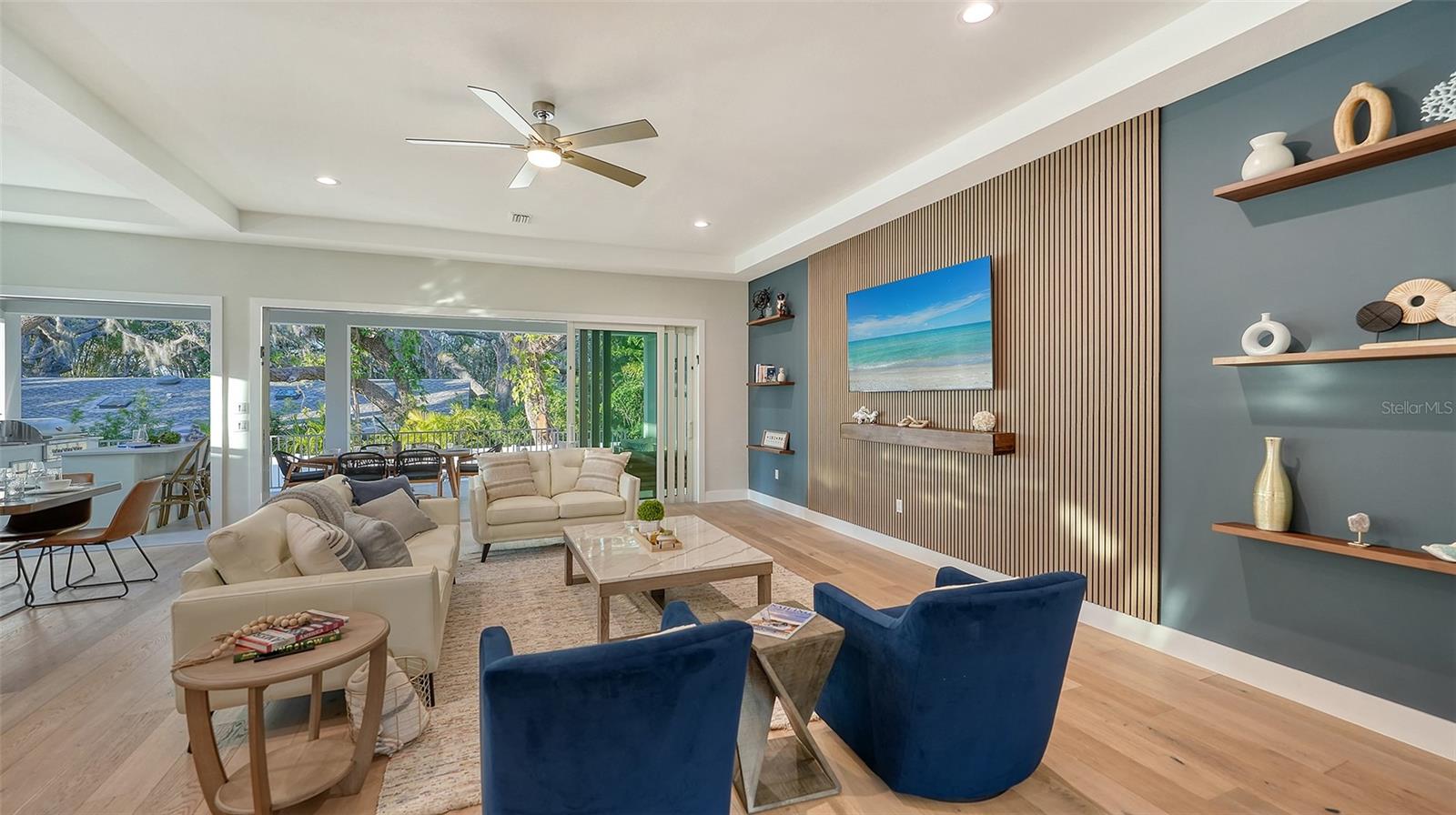 1537 SIESTA DR, SARASOTA, FL — photo 10