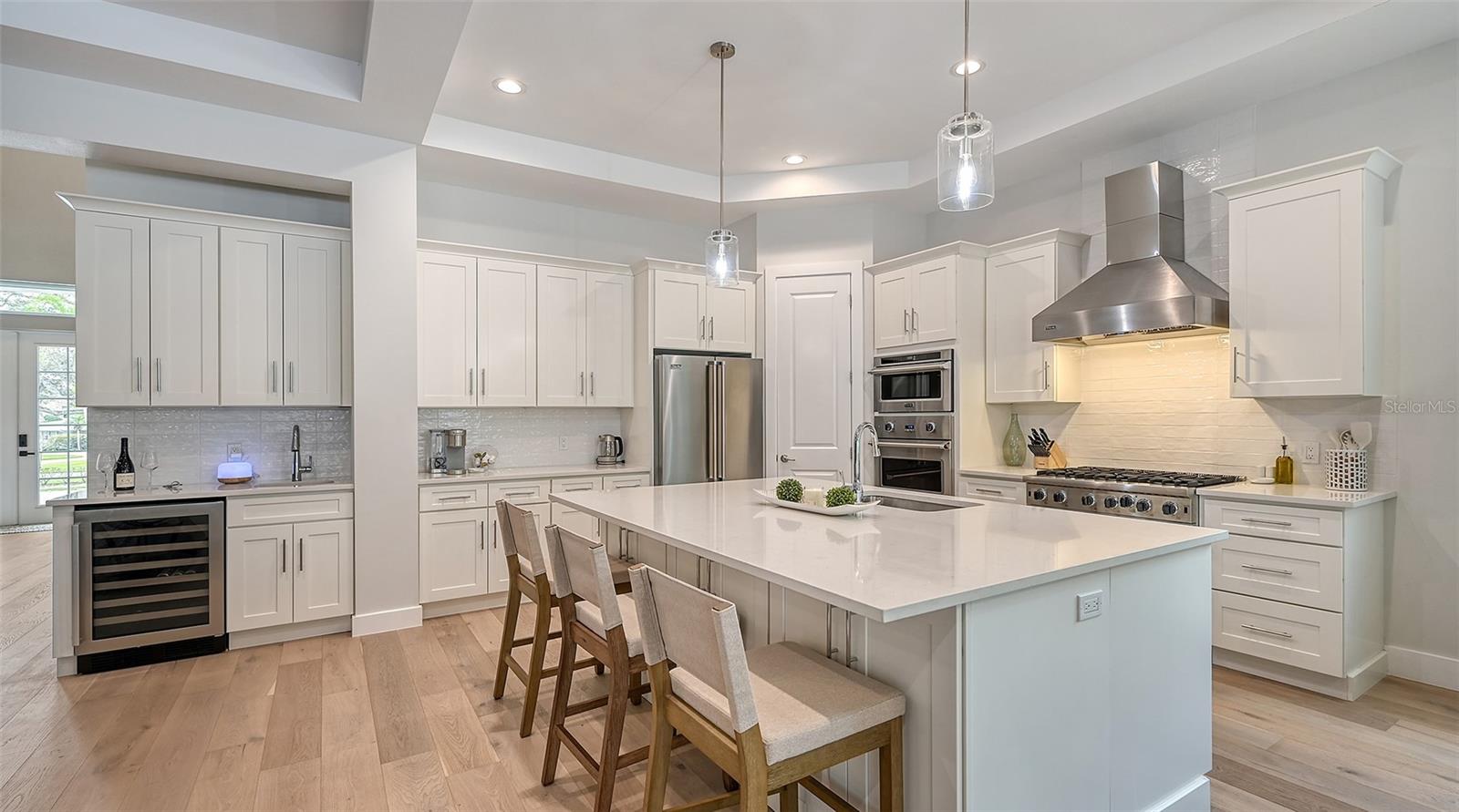 1537 SIESTA DR, SARASOTA, FL — photo 26