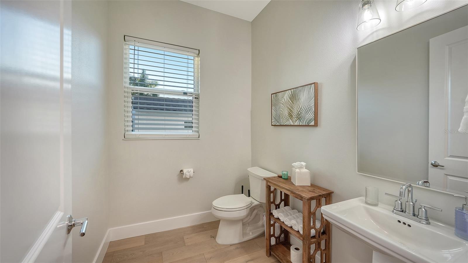 1537 SIESTA DR, SARASOTA, FL — photo 58