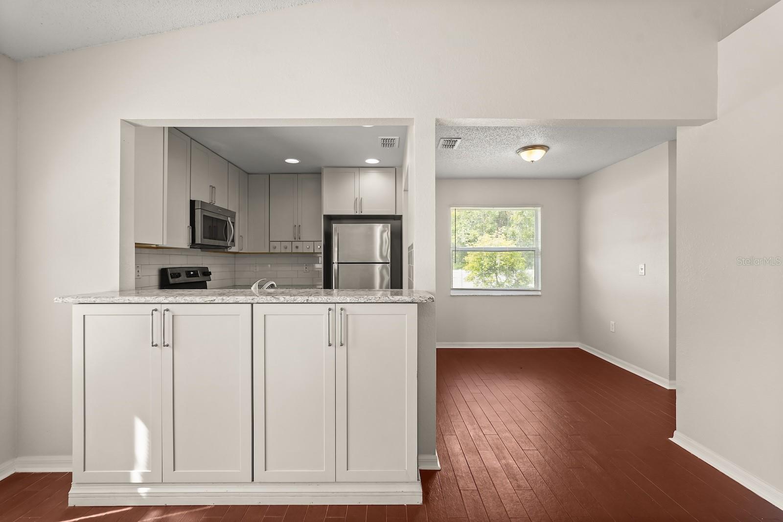 525 PARTRIDGE DR, KISSIMMEE, FL — photo 4