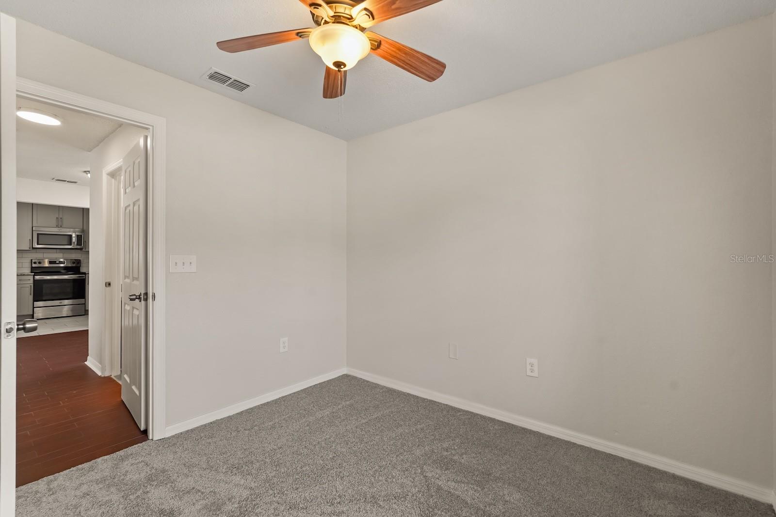 525 PARTRIDGE DR, KISSIMMEE, FL — photo 12