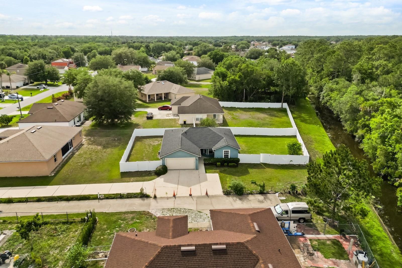 525 PARTRIDGE DR, KISSIMMEE, FL — photo 23