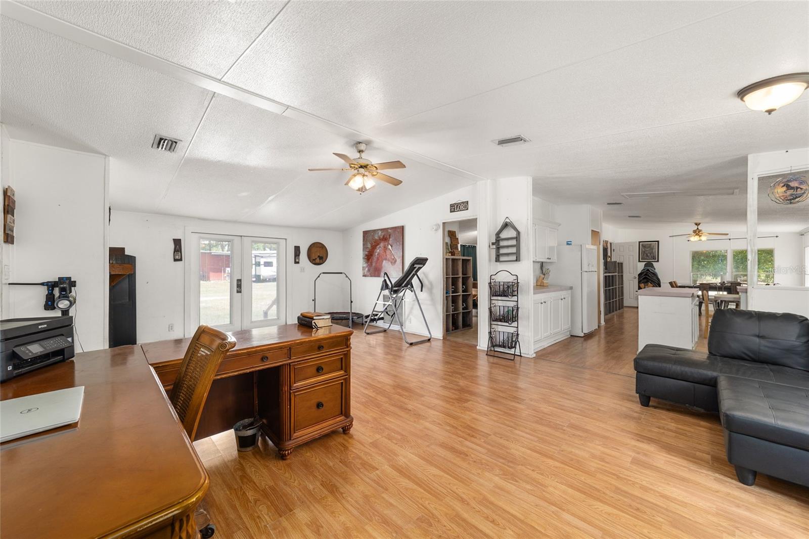 19551 SE 42ND PL, MORRISTON, FL — photo 6
