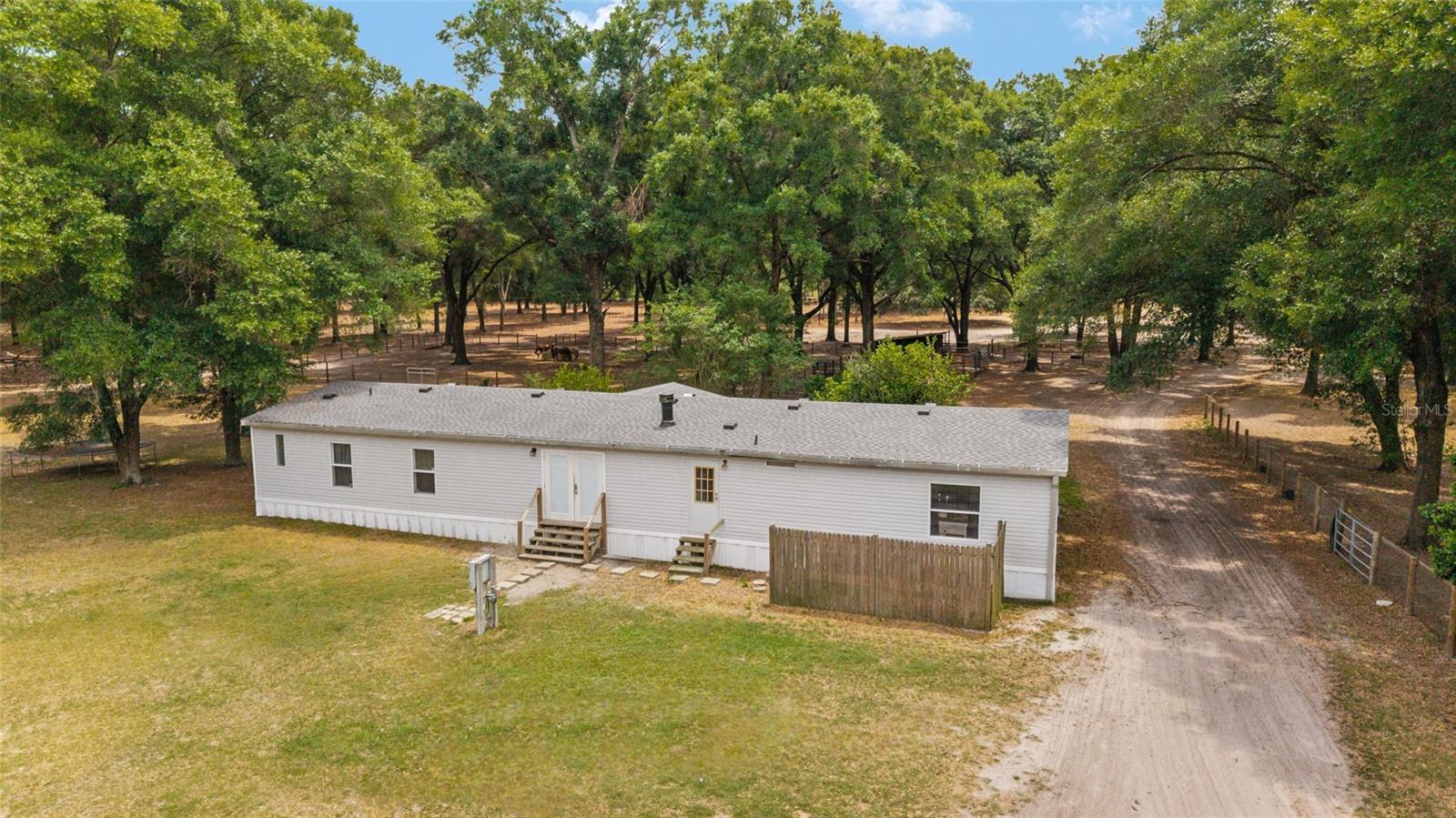 19551 SE 42ND PL, MORRISTON, FL — photo 40