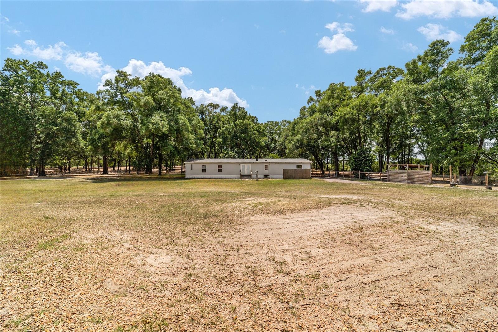 19551 SE 42ND PL, MORRISTON, FL — photo 42