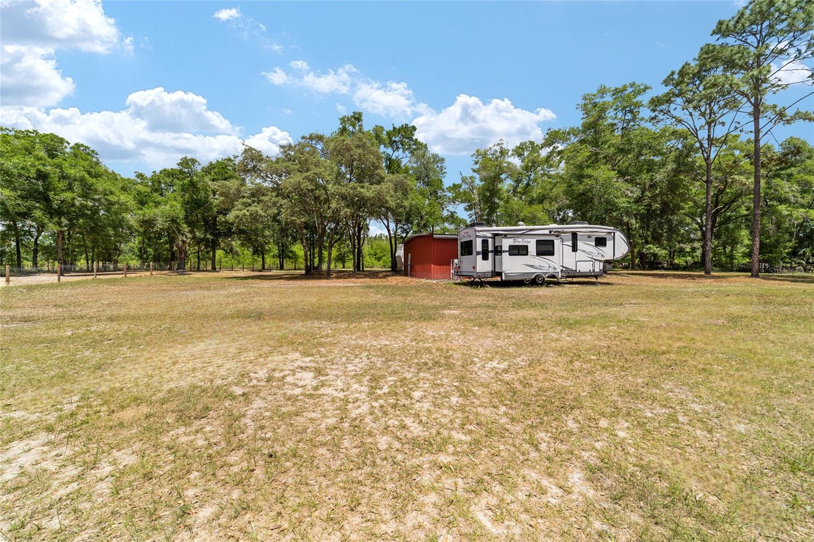 19551 SE 42ND PL, MORRISTON, FL — photo 55