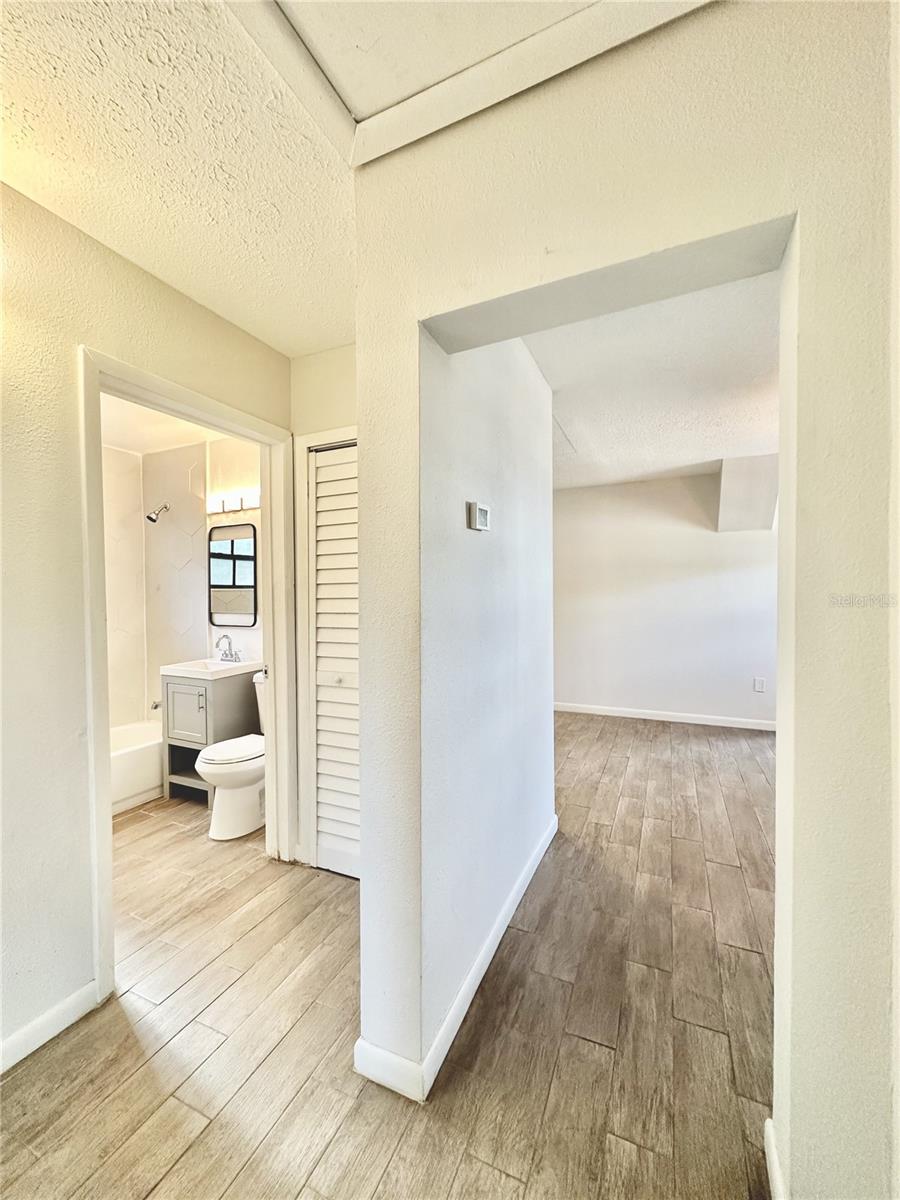 2928 W ELROD AVE, TAMPA, FL — photo 9