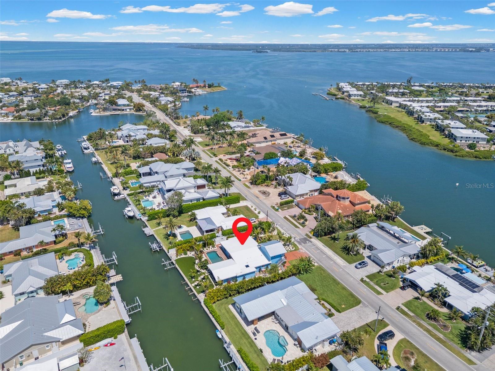 528 KEY ROYALE DR, HOLMES BEACH, FL — photo 51
