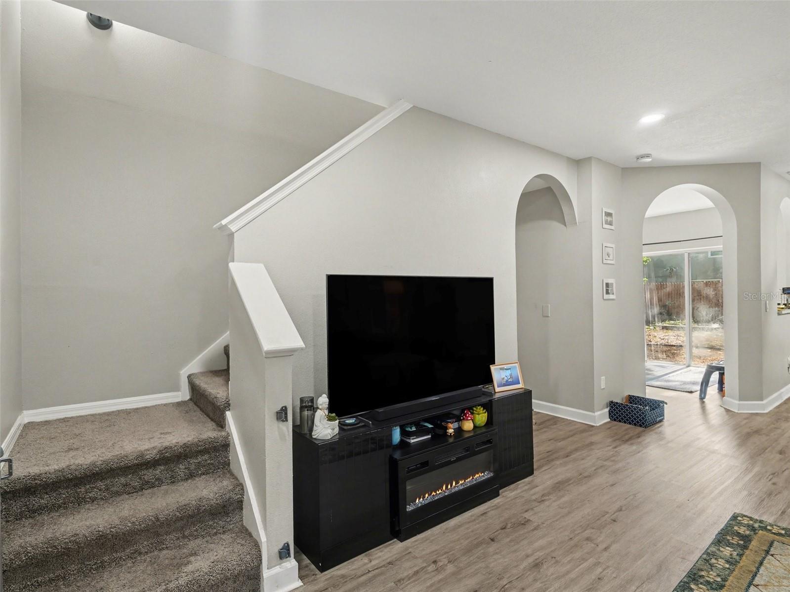 8430 QUARTER HORSE DR, RIVERVIEW, FL — photo 5