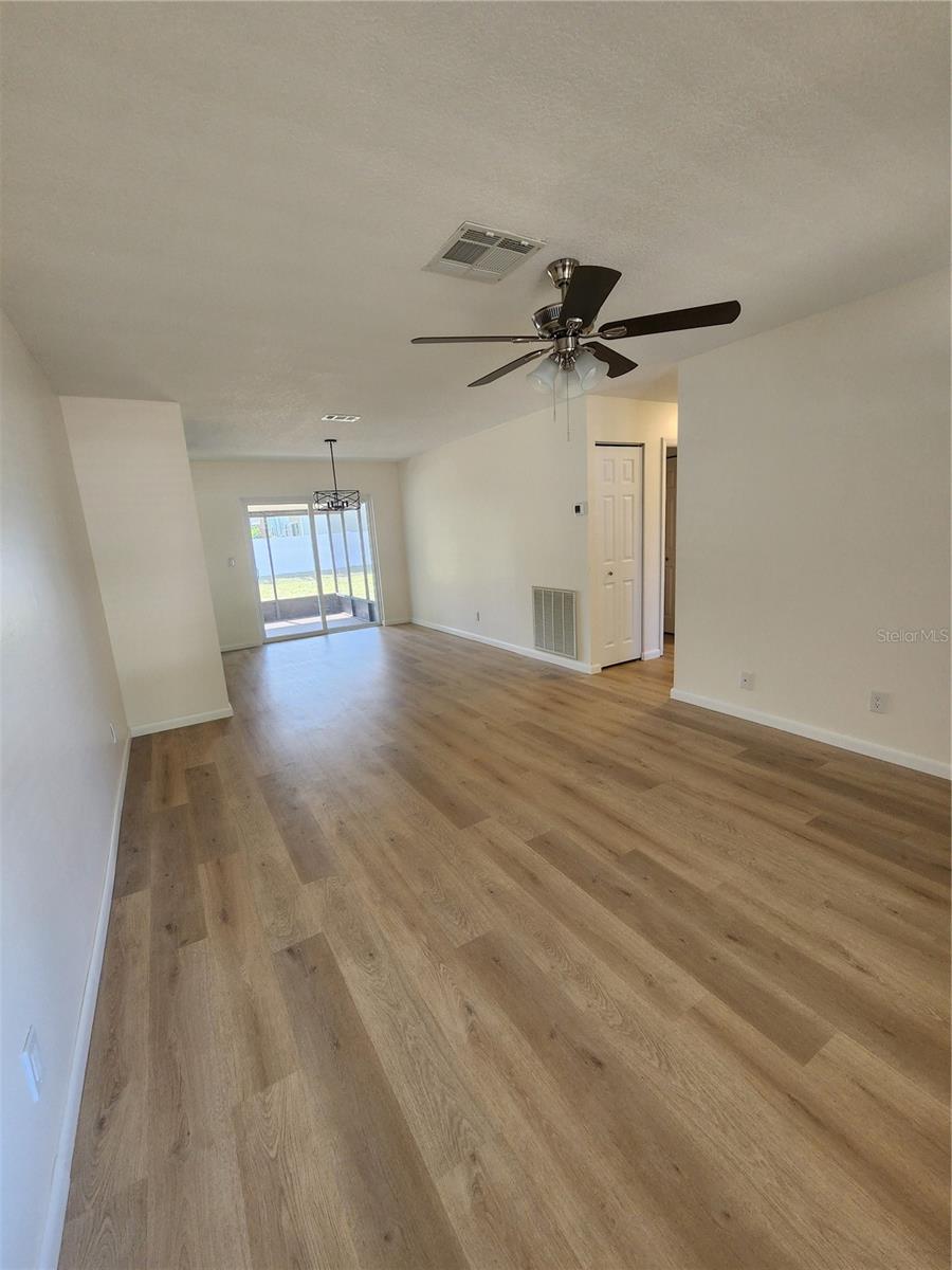 13010 CUMBERLAND DR, LARGO, FL — photo 2