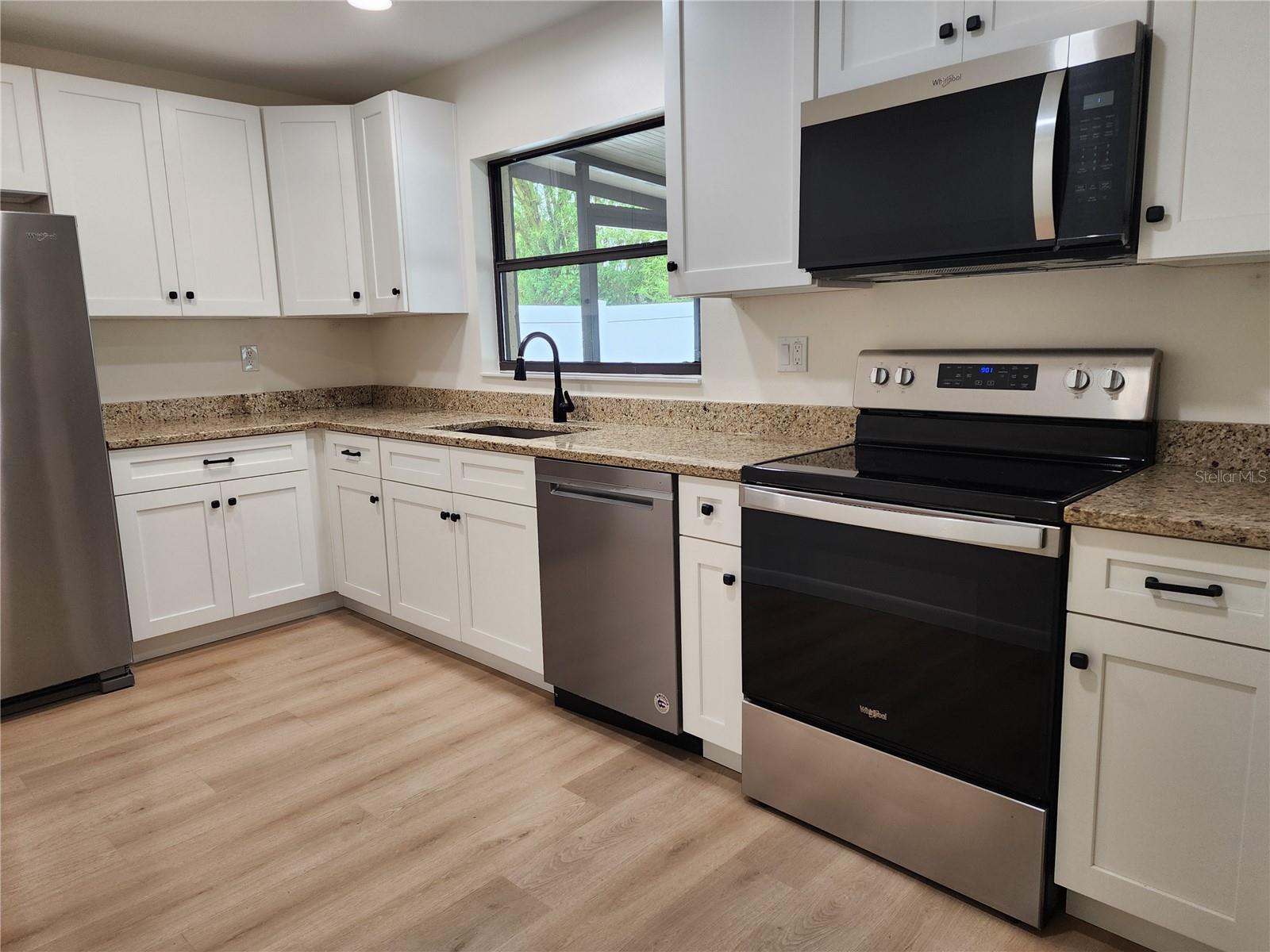 13010 CUMBERLAND DR, LARGO, FL — photo 5