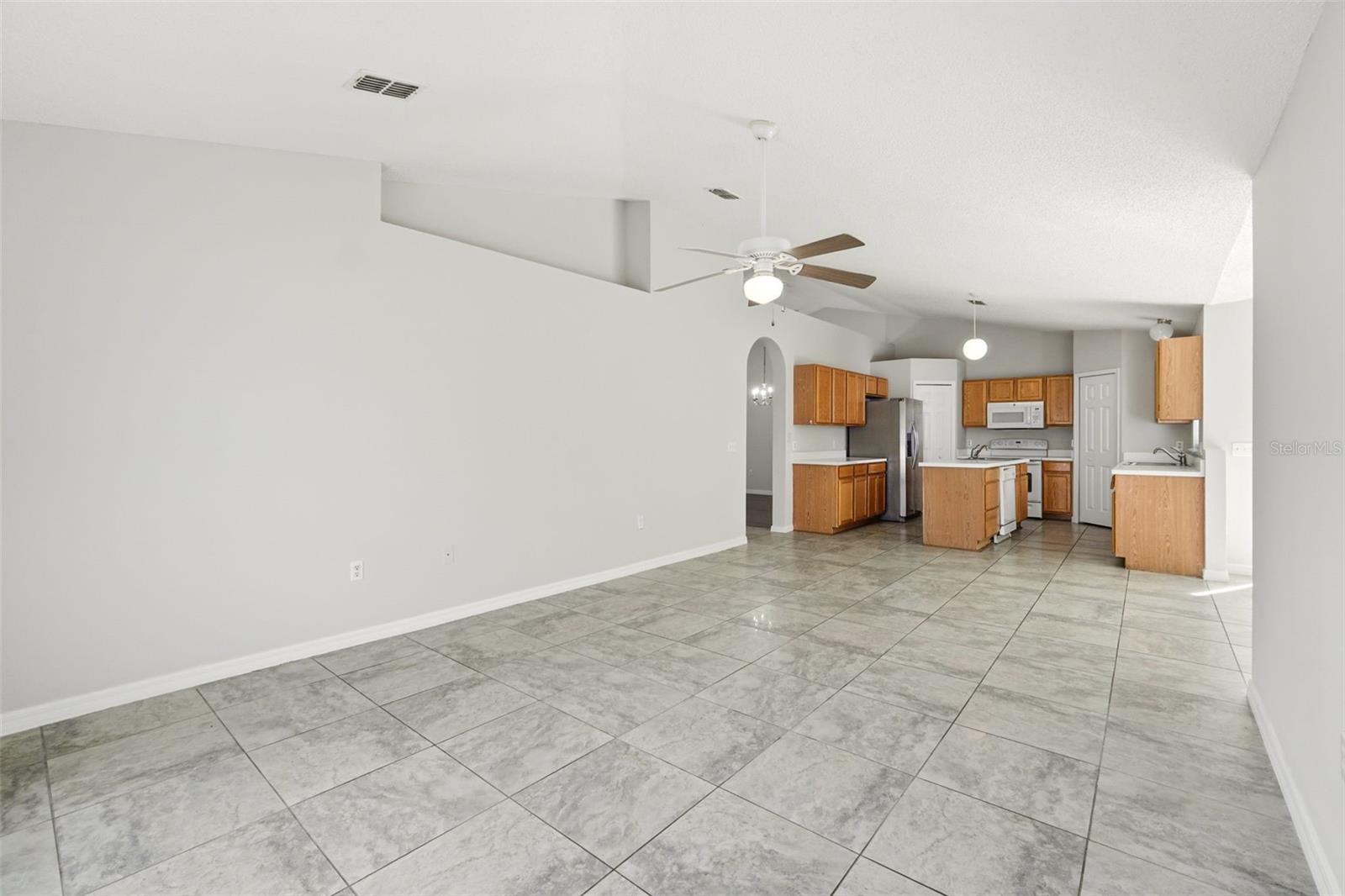 955 LOUVRE CT, KISSIMMEE, FL — photo 12