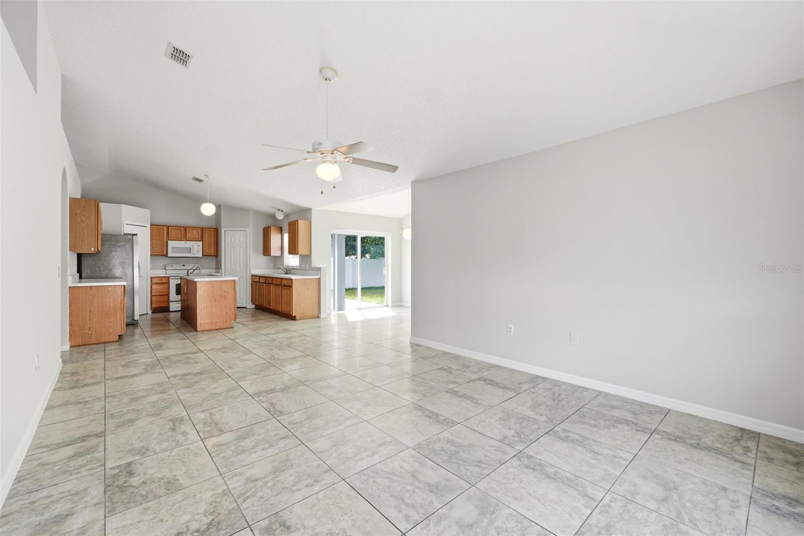 955 LOUVRE CT, KISSIMMEE, FL — photo 13