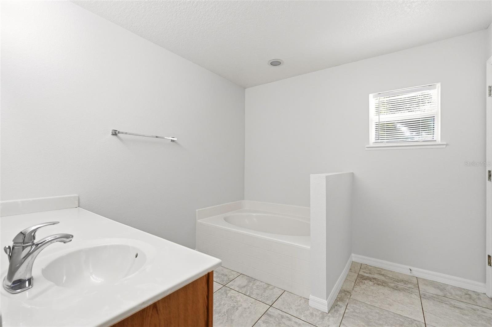 955 LOUVRE CT, KISSIMMEE, FL — photo 27