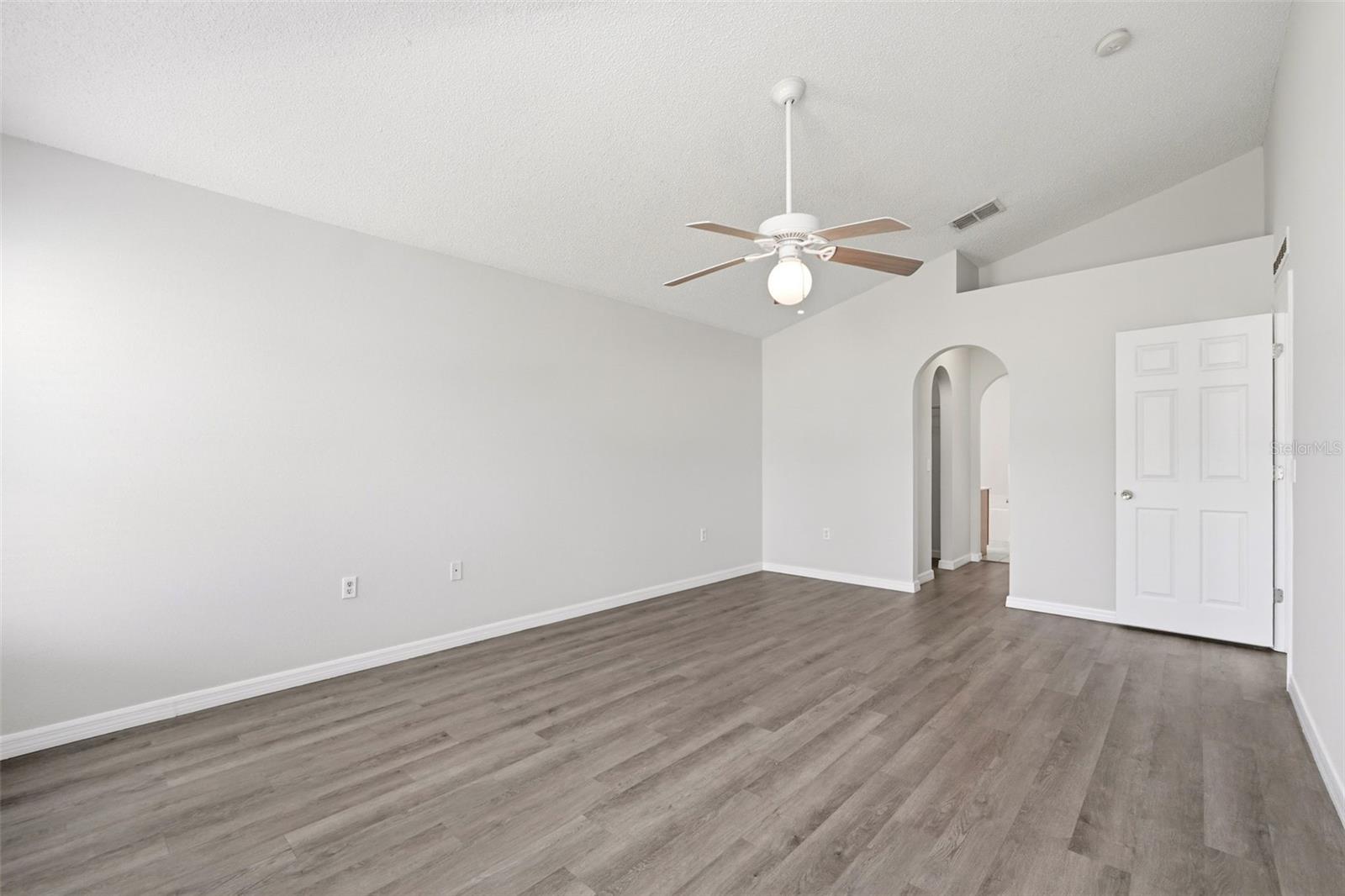 955 LOUVRE CT, KISSIMMEE, FL — photo 28