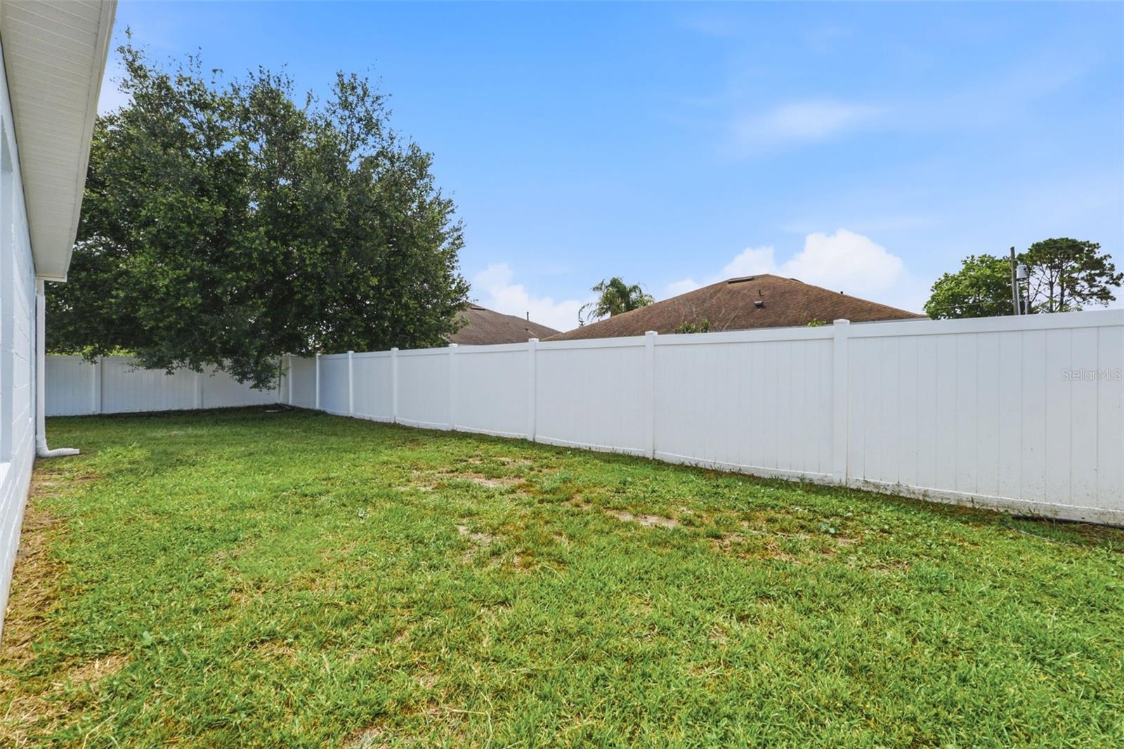 955 LOUVRE CT, KISSIMMEE, FL — photo 36