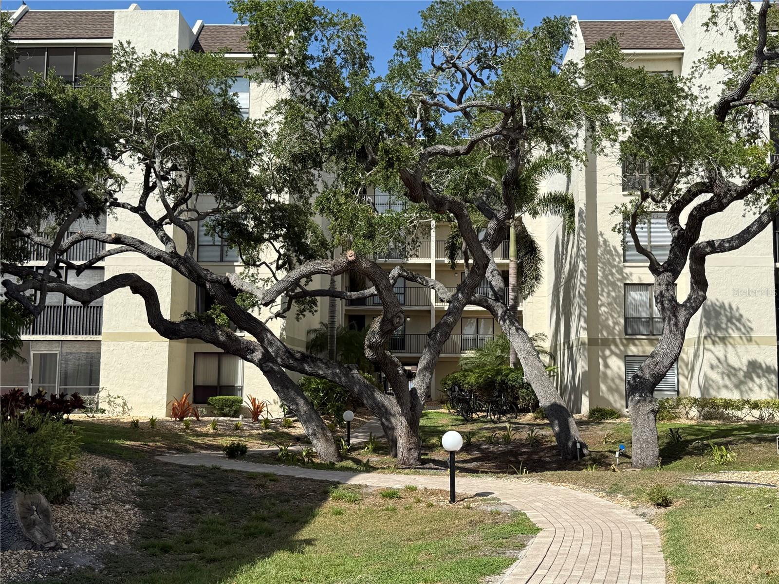 6157 MIDNIGHT PASS RD #F22, SARASOTA, FL — photo 37