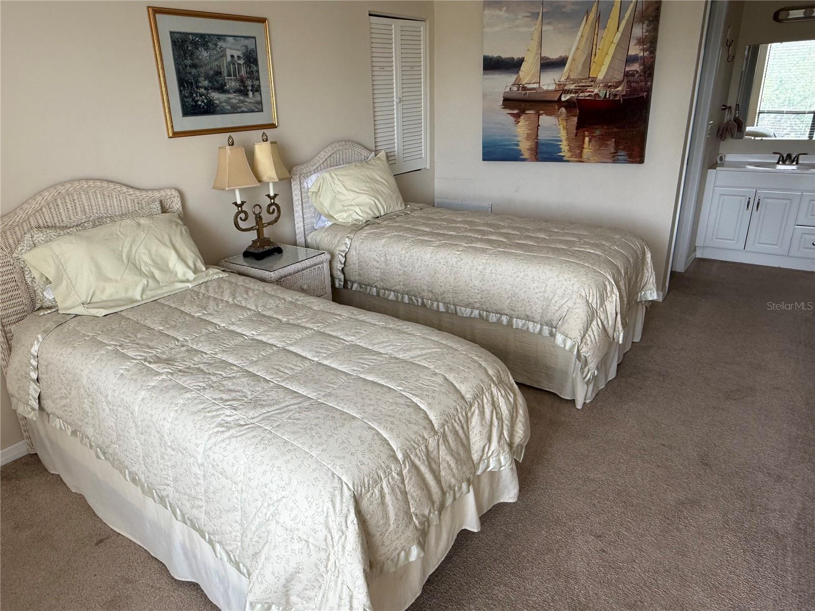 6157 MIDNIGHT PASS RD #F22, SARASOTA, FL — photo 29