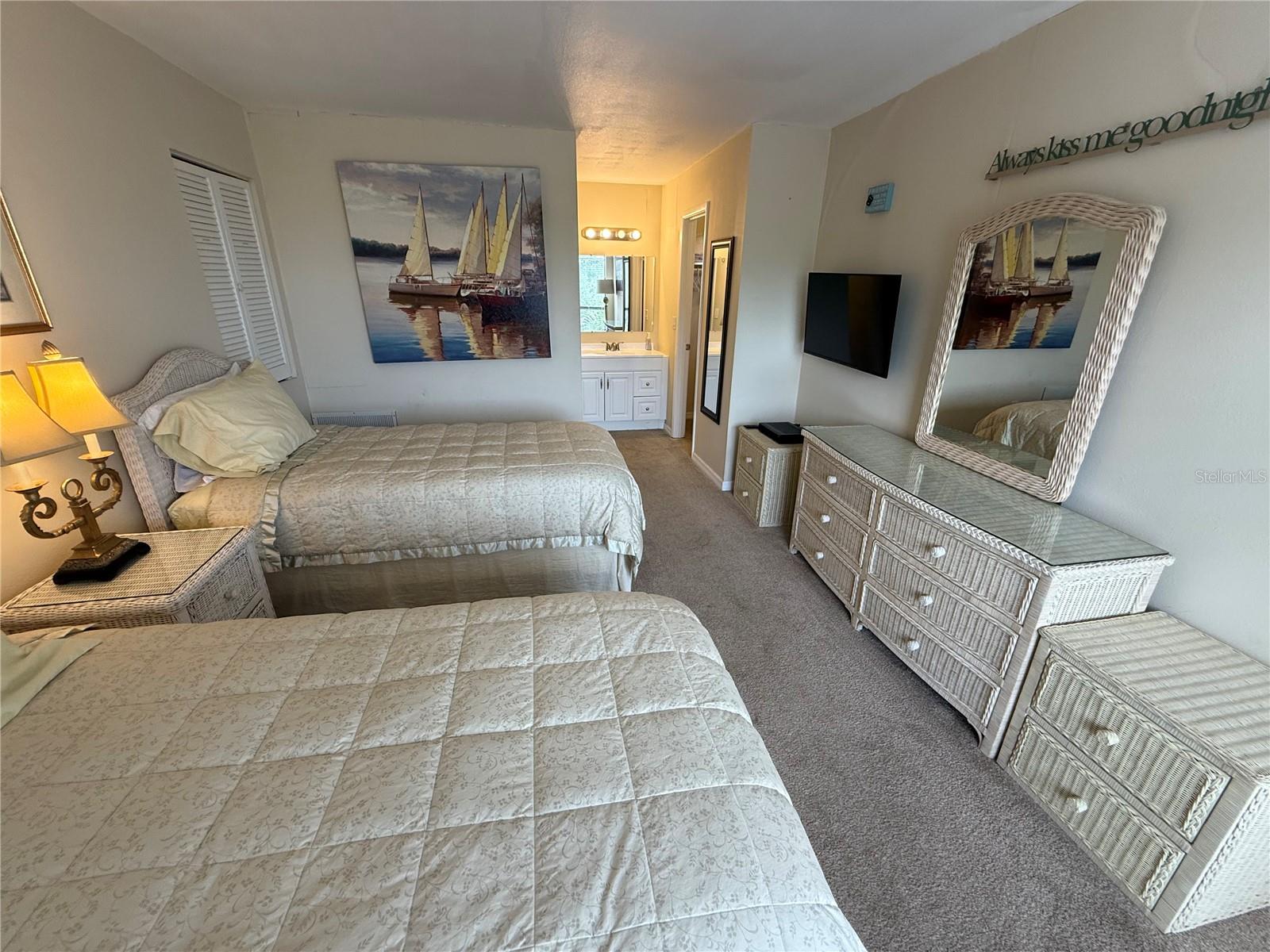 6157 MIDNIGHT PASS RD #F22, SARASOTA, FL — photo 30