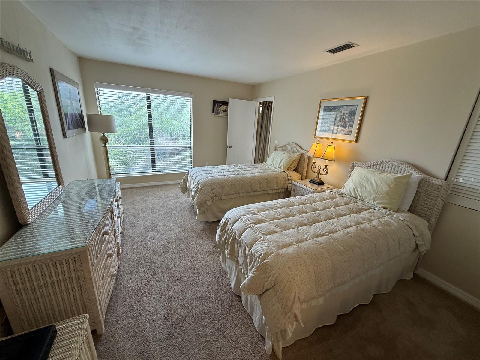 6157 MIDNIGHT PASS RD #F22, SARASOTA, FL — photo 32