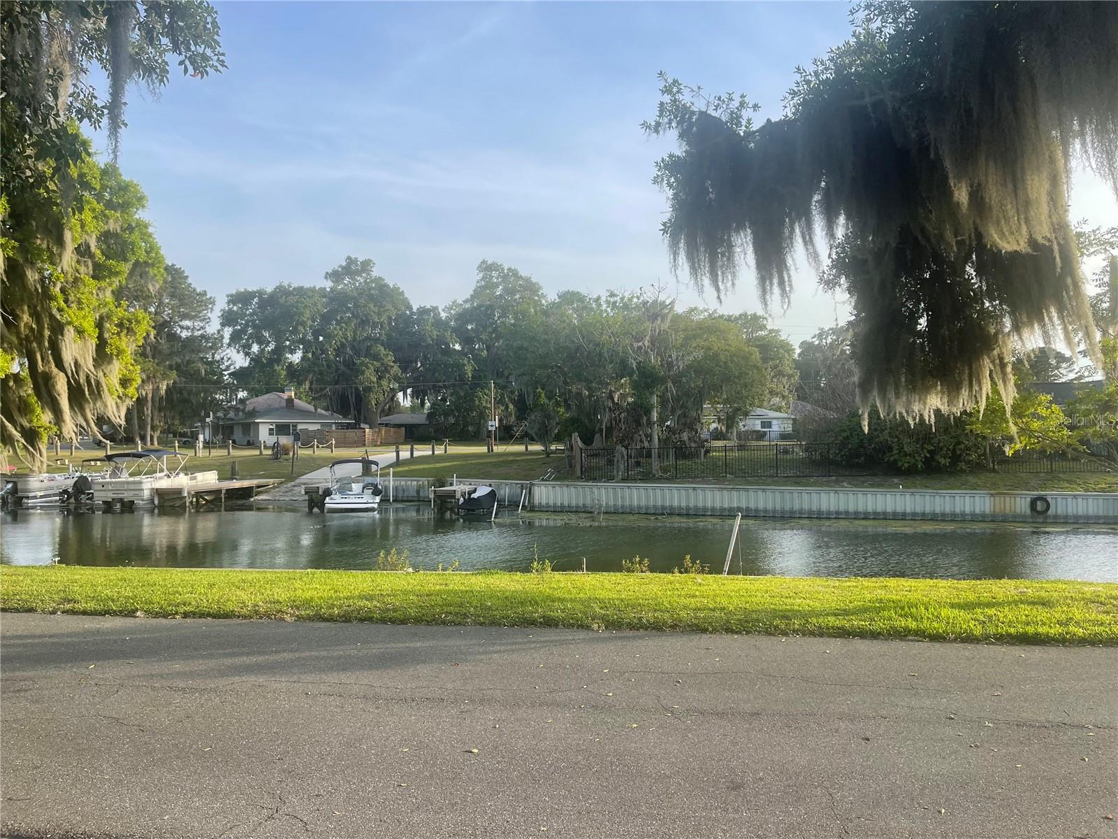23 LONESOME PINE TRL, YALAHA, FL — photo 56