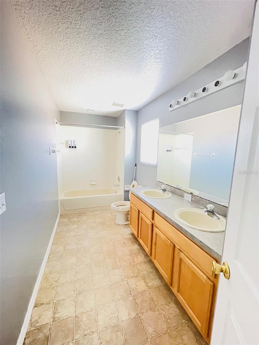 155 OWENSHIRE CIR, KISSIMMEE, FL — photo 12