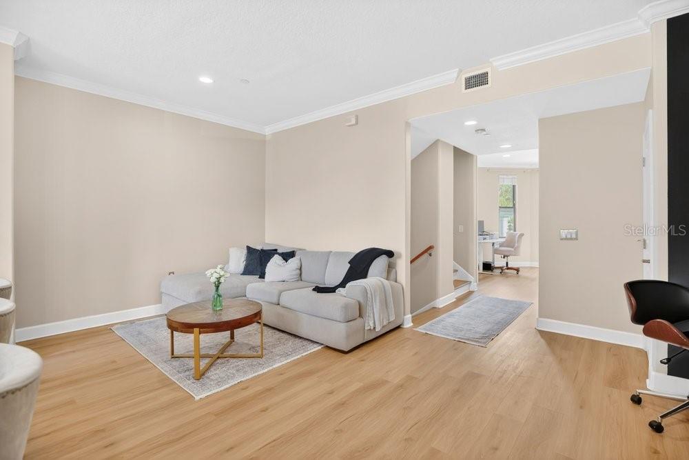 560 COPLEY LN, ORLANDO, FL — photo 9
