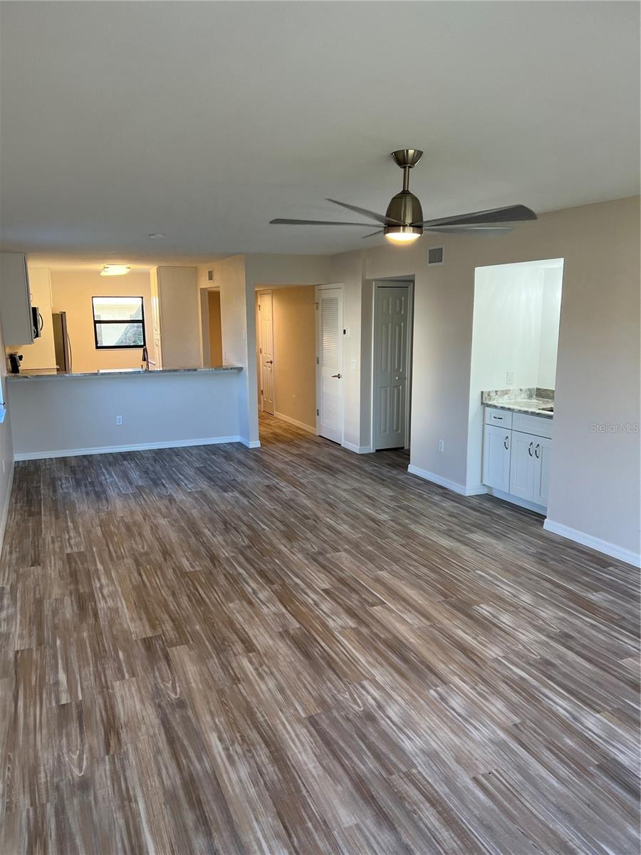 175 KINGS HWY #A8, PUNTA GORDA, FL — photo 9