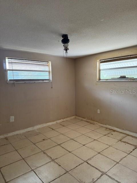 8811 GOSHEN LN, PORT RICHEY, FL — photo 23