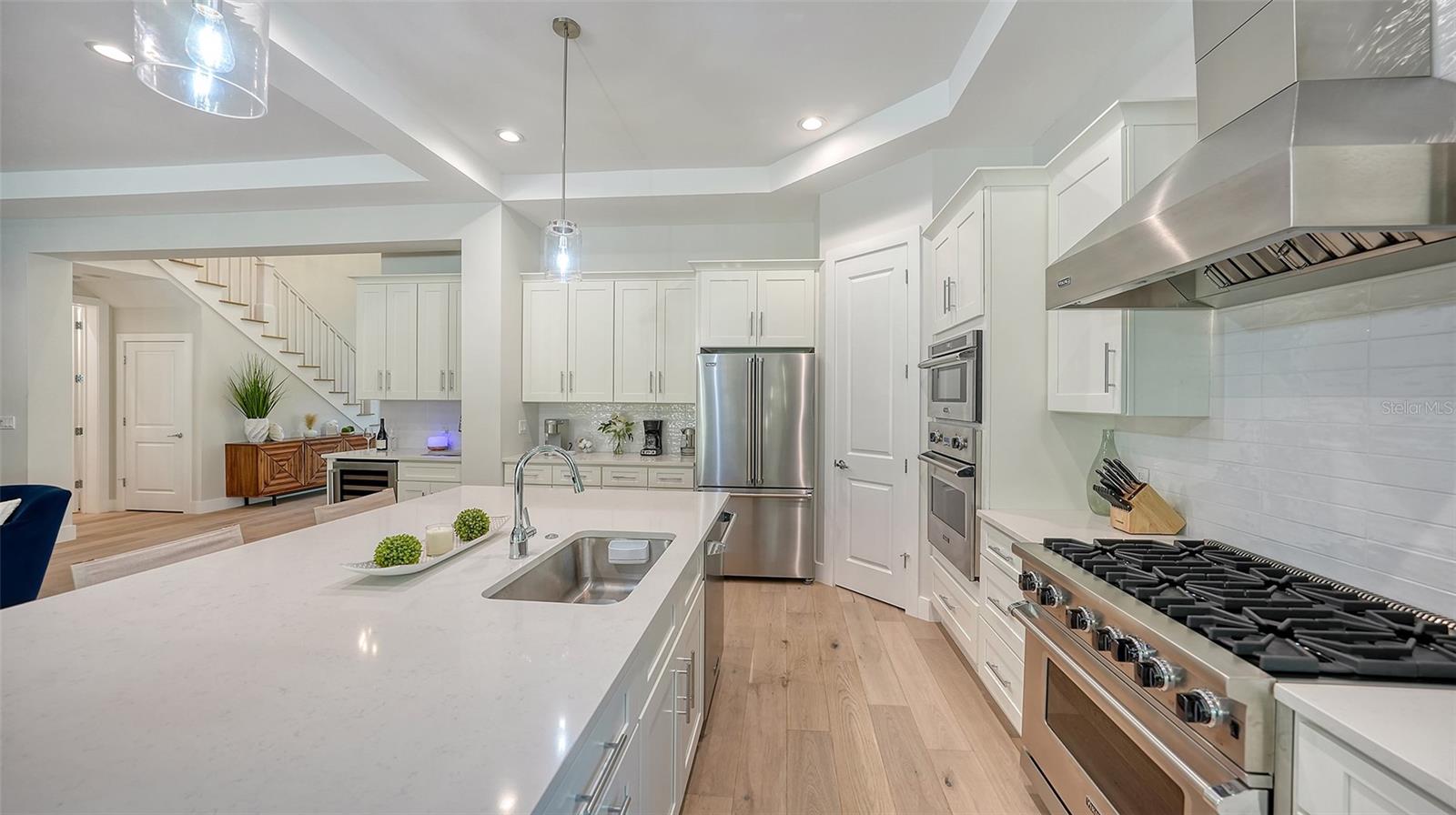 1537 SIESTA DR, SARASOTA, FL — photo 19