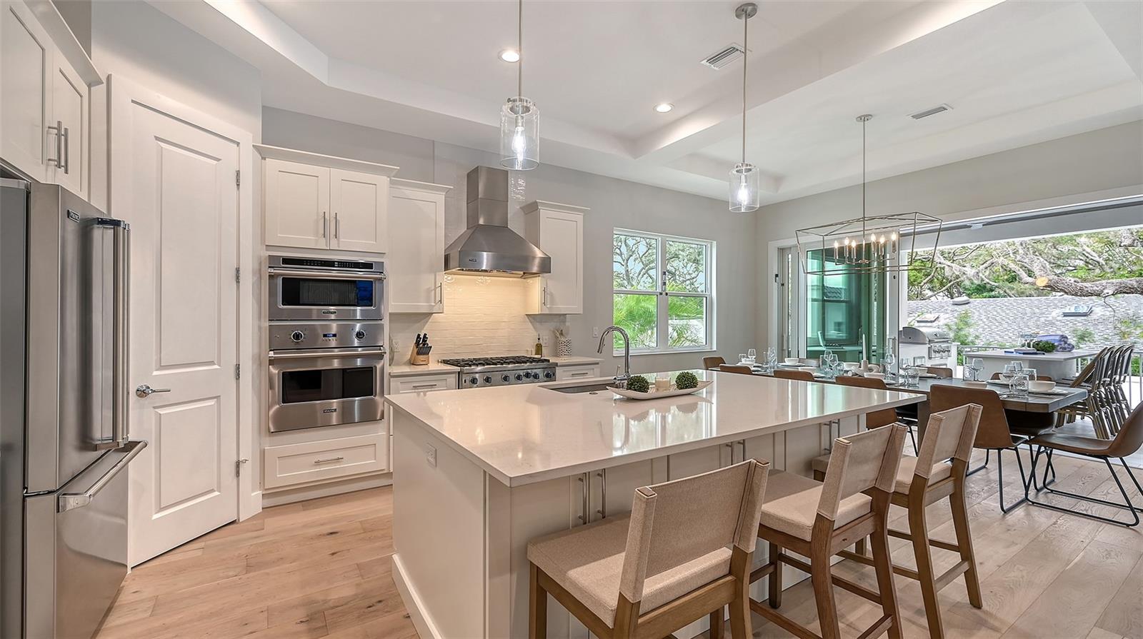 1537 SIESTA DR, SARASOTA, FL — photo 32