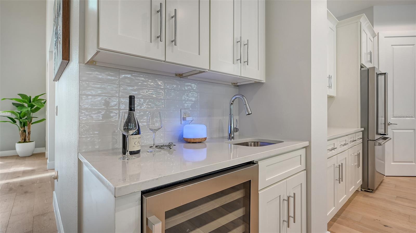 1537 SIESTA DR, SARASOTA, FL — photo 37