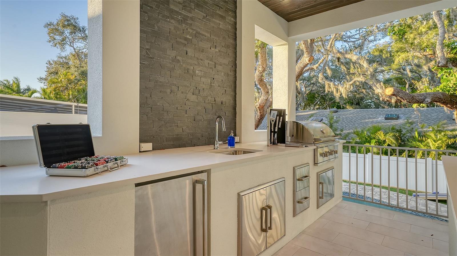 1537 SIESTA DR, SARASOTA, FL — photo 60