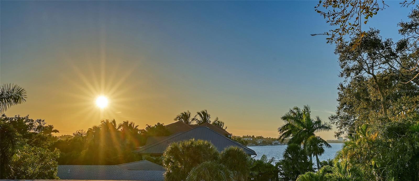 1537 SIESTA DR, SARASOTA, FL — photo 84