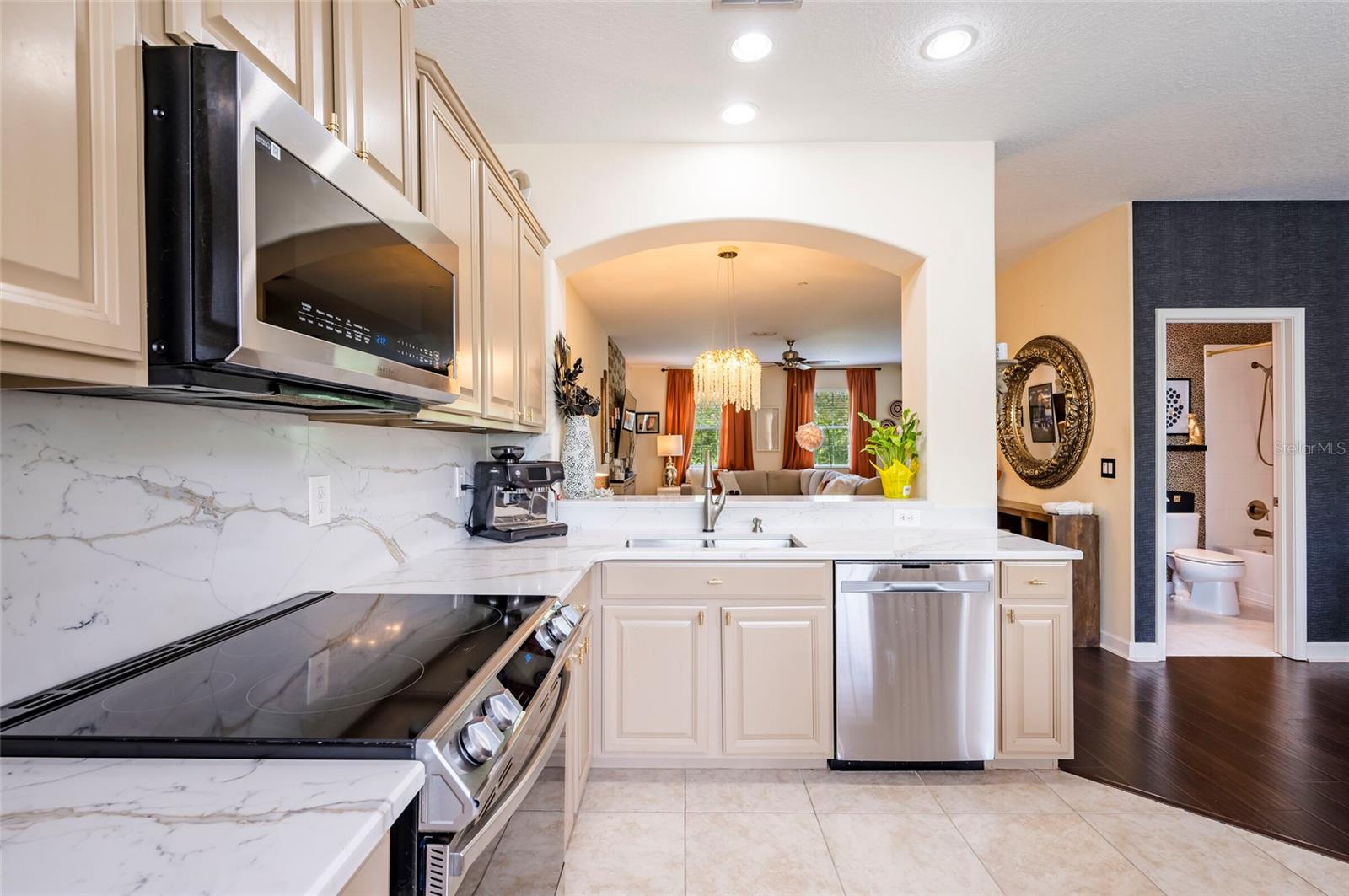 10144 ARBOR RUN DR #112, TAMPA, FL — photo 23