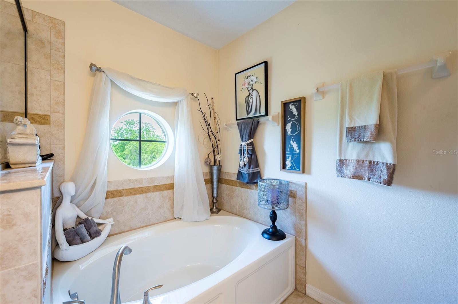10144 ARBOR RUN DR #112, TAMPA, FL — photo 36