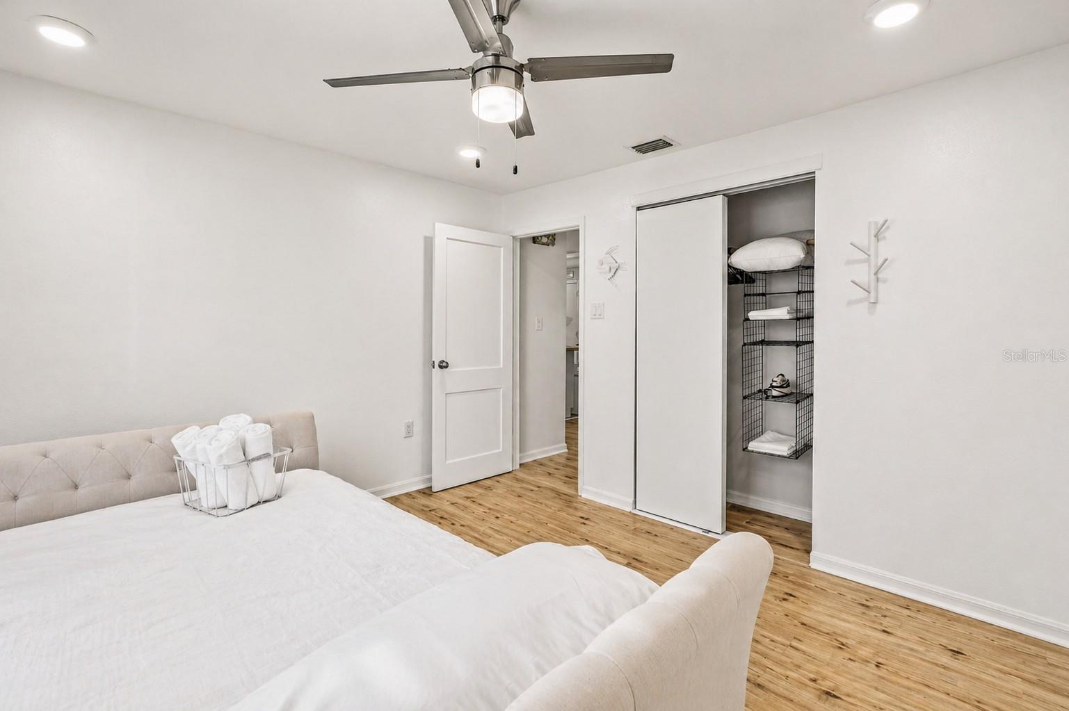 7799 46TH AVE N, ST PETERSBURG, FL — photo 14