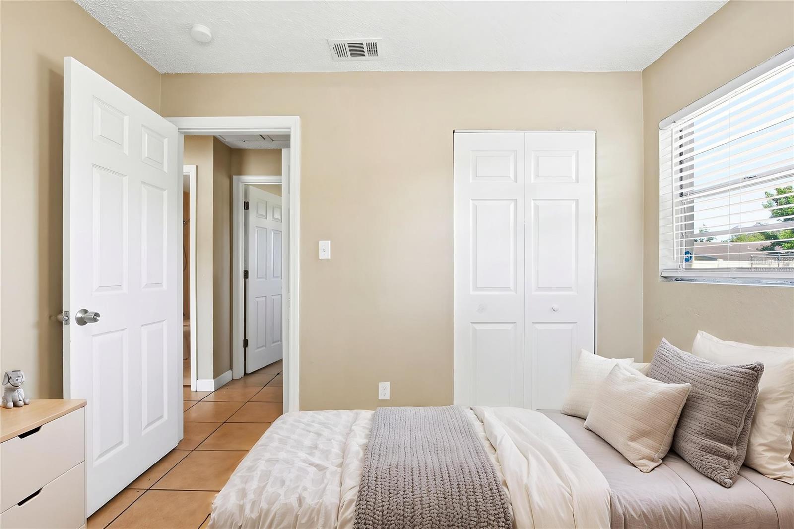 1729 FLORES CT, ORLANDO, FL — photo 7
