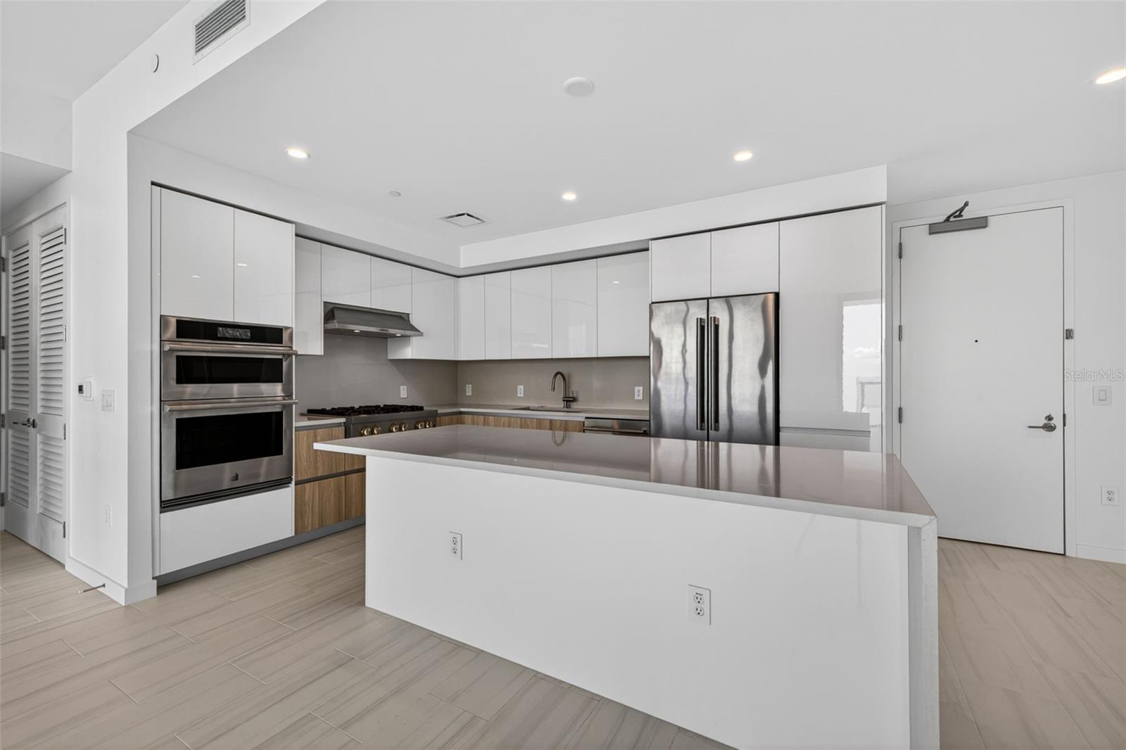 400 CENTRAL AVE #3706, ST PETERSBURG, FL — photo 9