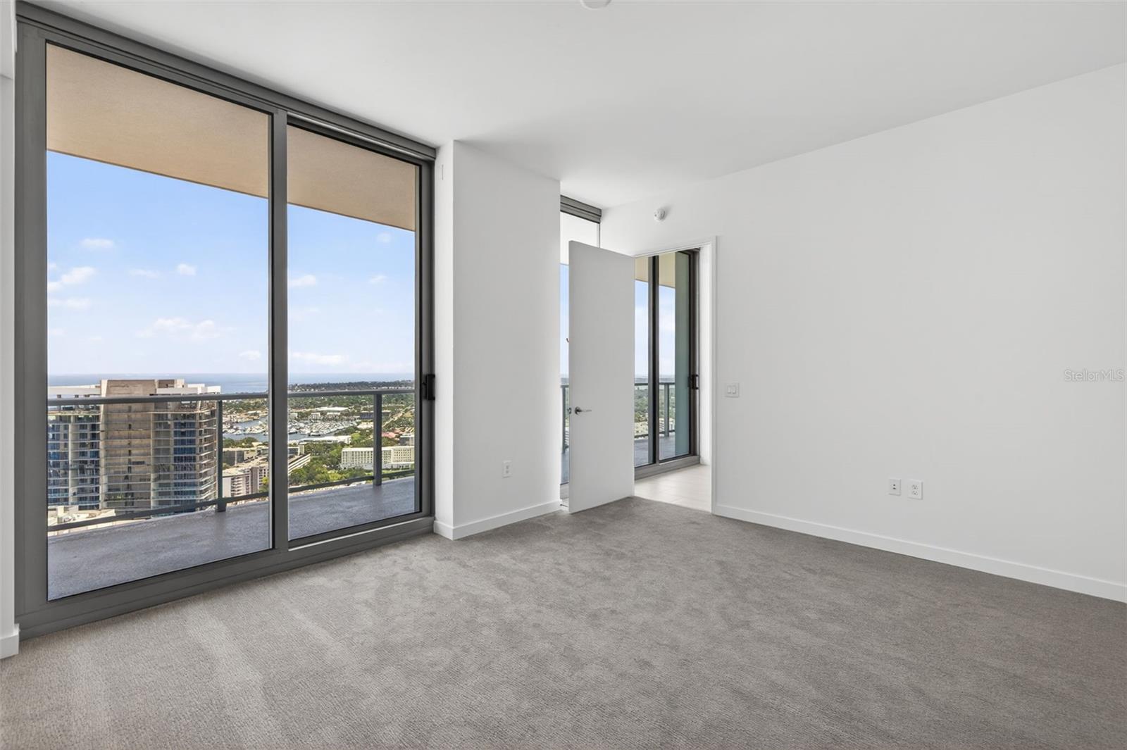 400 CENTRAL AVE #3706, ST PETERSBURG, FL — photo 17