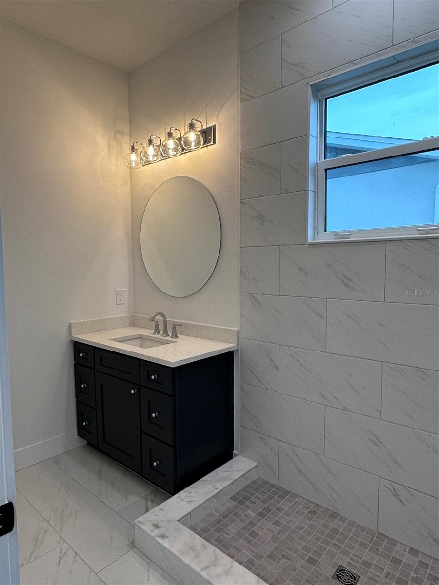 1525 29TH AVE N, ST PETERSBURG, FL — photo 12