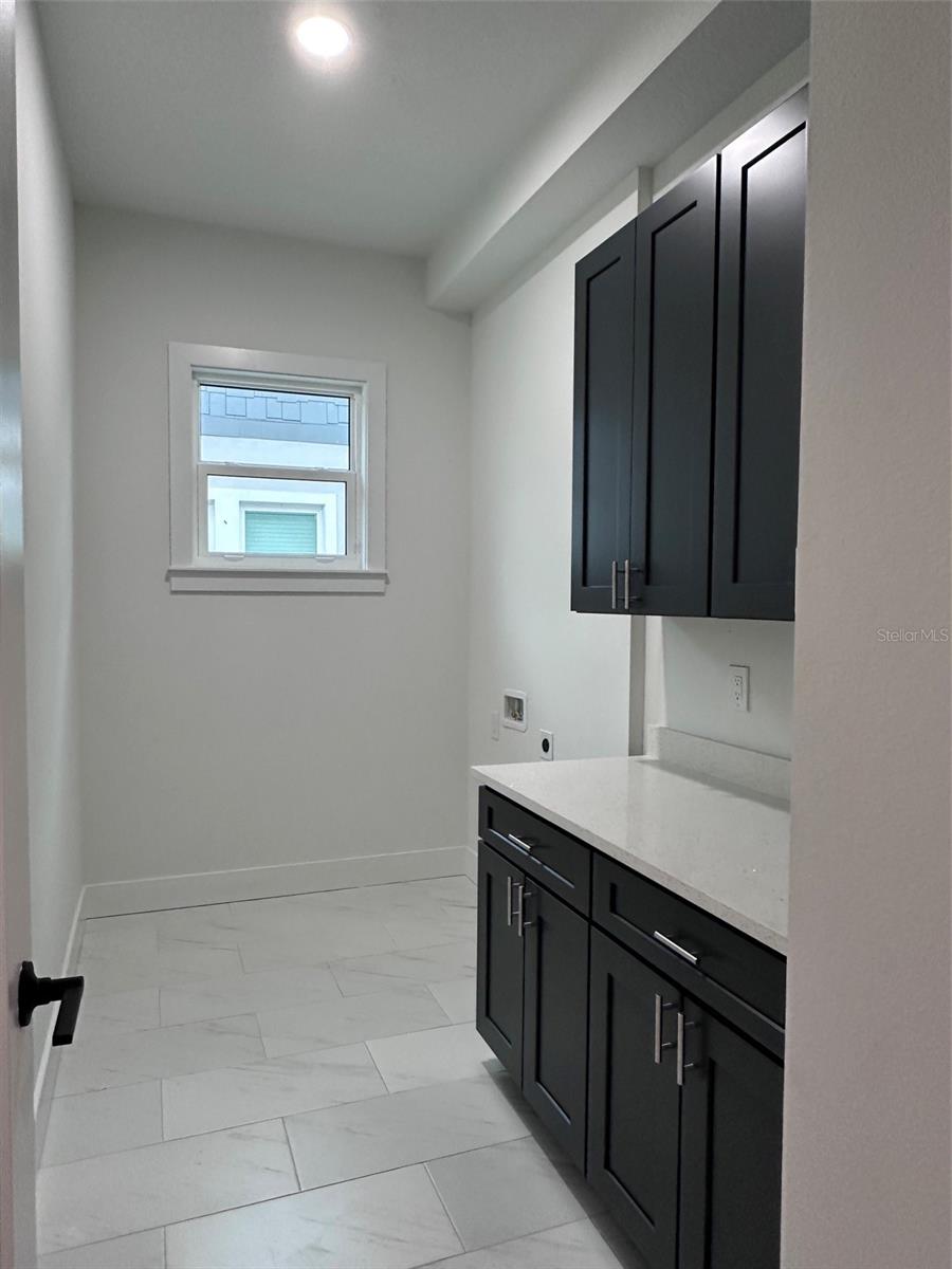 1525 29TH AVE N, ST PETERSBURG, FL — photo 16
