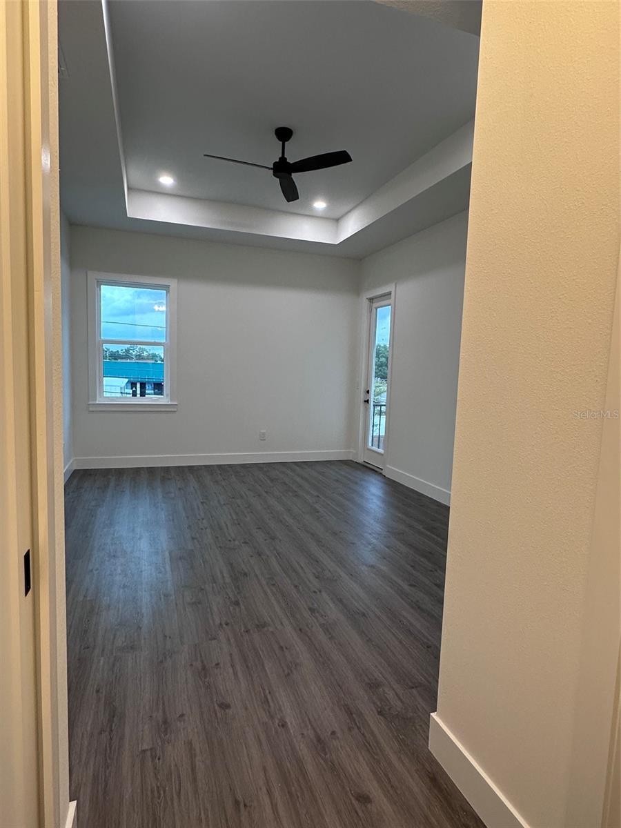 1525 29TH AVE N, ST PETERSBURG, FL — photo 17