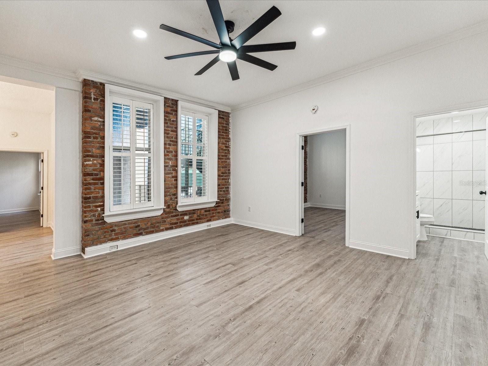 215 CENTRAL AVE #3F, ST PETERSBURG, FL — photo 2