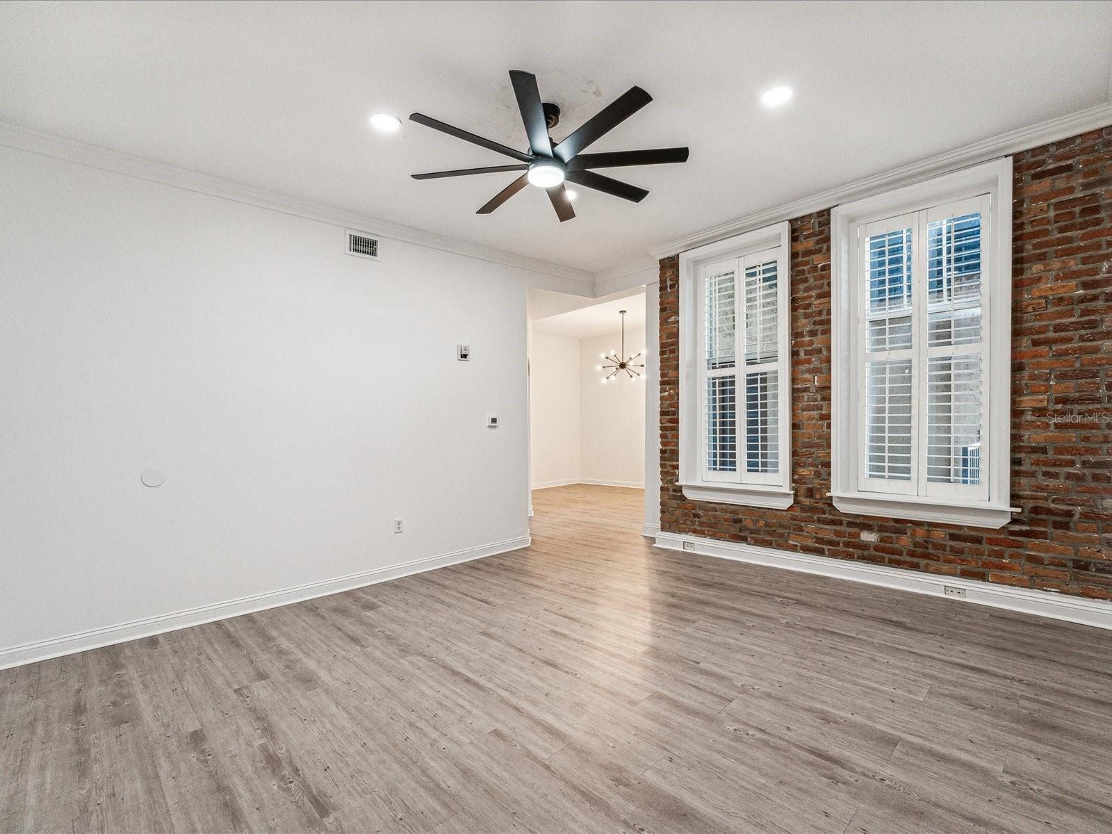 215 CENTRAL AVE #3F, ST PETERSBURG, FL — photo 3