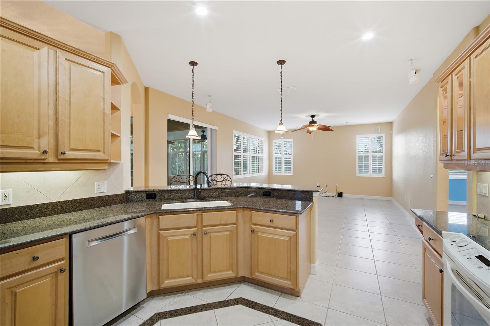 718 BUNKER VIEW DR, APOLLO BEACH, FL — photo 11
