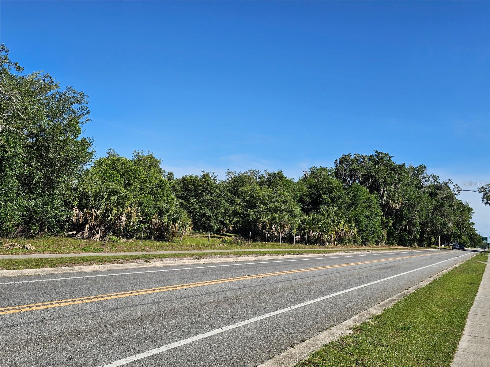 123 W 2ND AVE, PIERSON, FL — photo 5